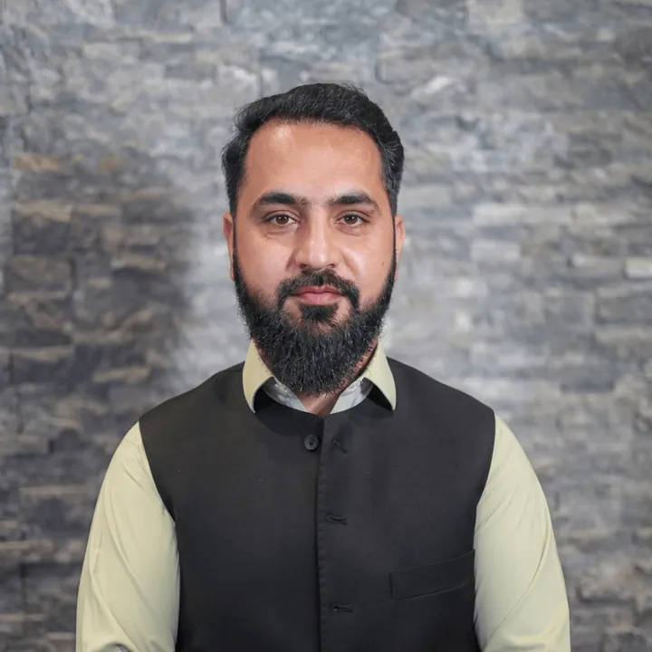 Roman Khan